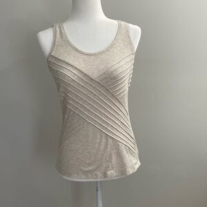 Nie + Zoe Women's Beige Top Size XSM Minimalist Sleeveless Pullover